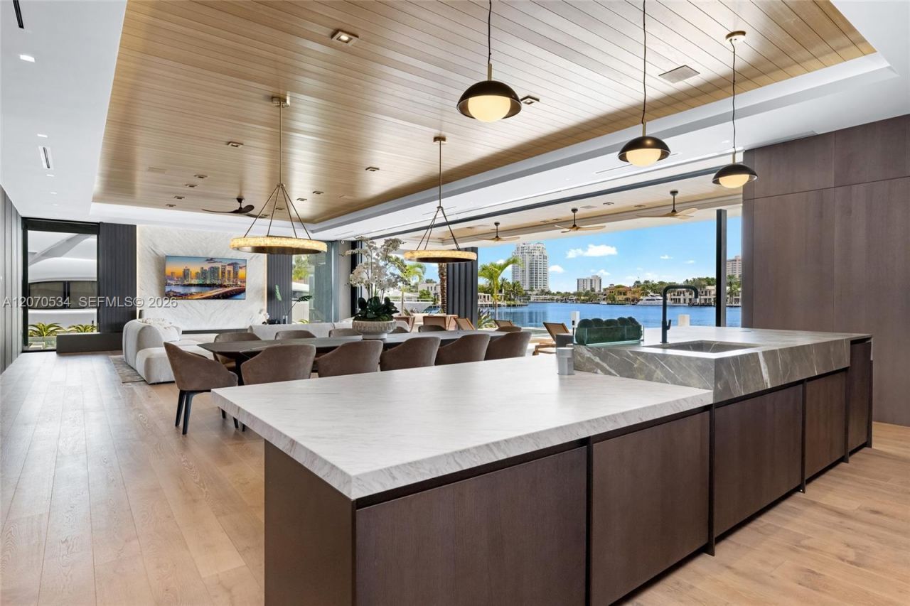 1400 W Lake Dr , Fort Lauderdale, FL 33316 Photo