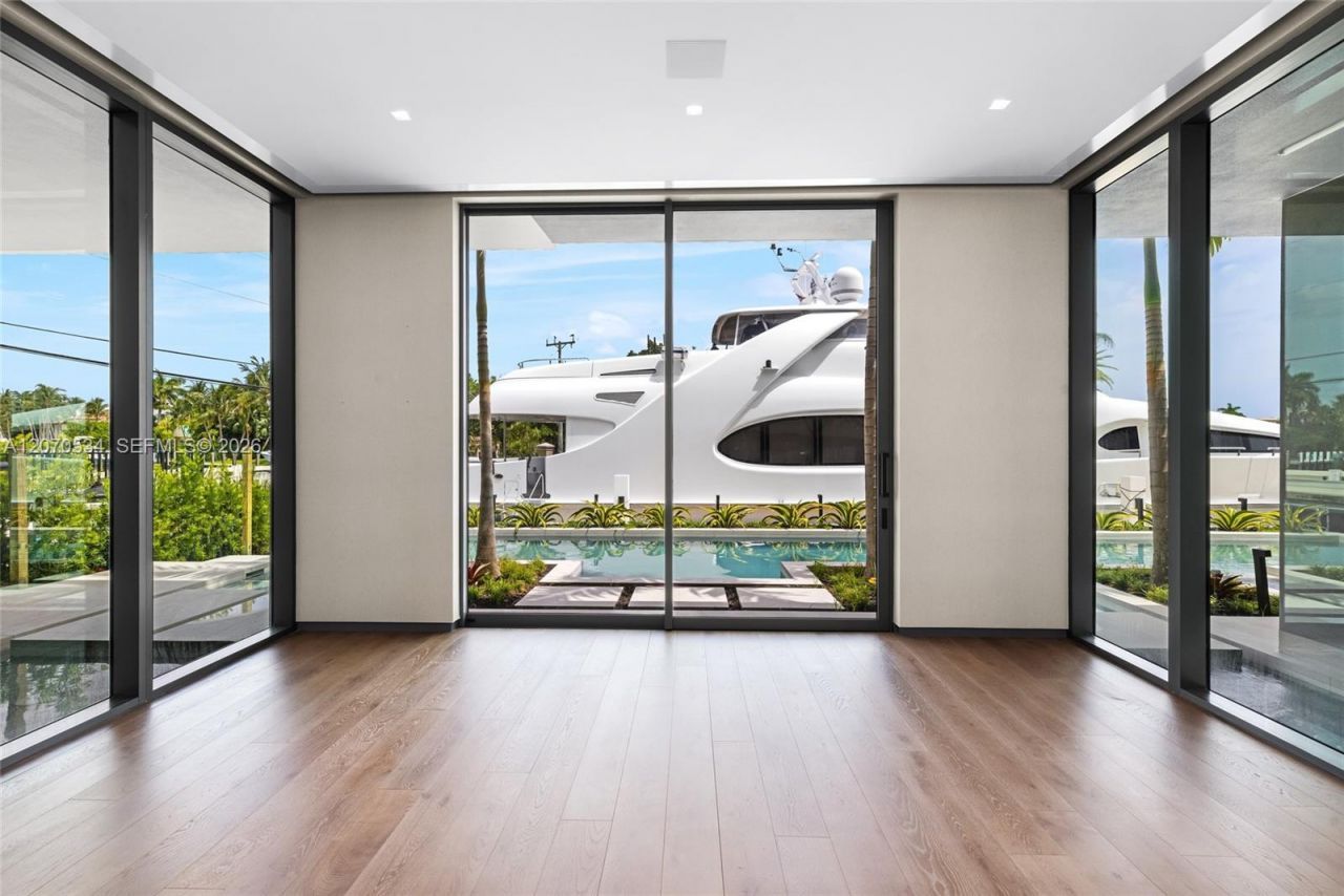 1400 W Lake Dr , Fort Lauderdale, FL 33316 Photo