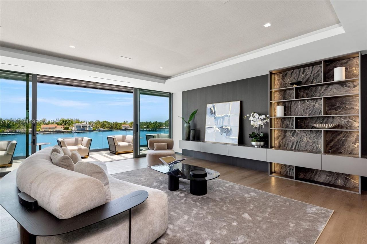 1400 W Lake Dr , Fort Lauderdale, FL 33316 Photo