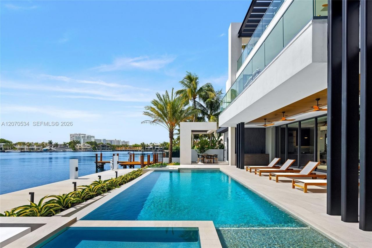 1400 W Lake Dr , Fort Lauderdale, FL 33316 Photo