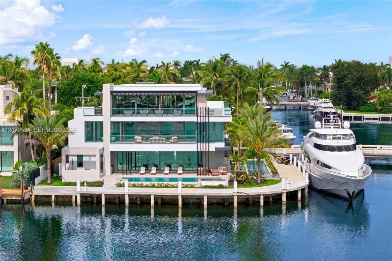 1400 W Lake Dr , Fort Lauderdale, FL 33316 Photo