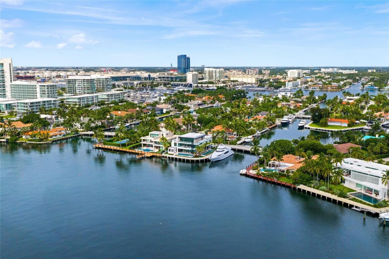 1400 W Lake Dr , Fort Lauderdale, FL 33316 Photo