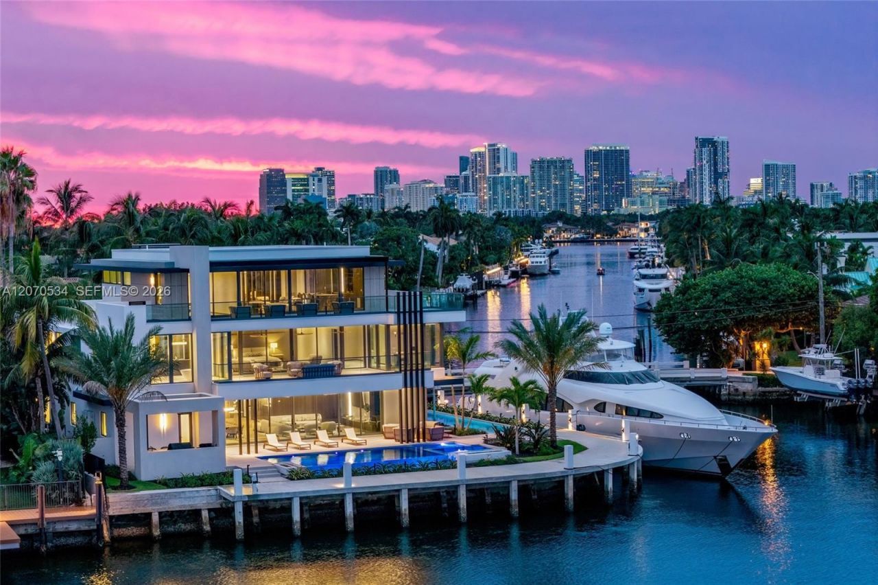 1400 W Lake Dr , Fort Lauderdale, FL 33316 Photo