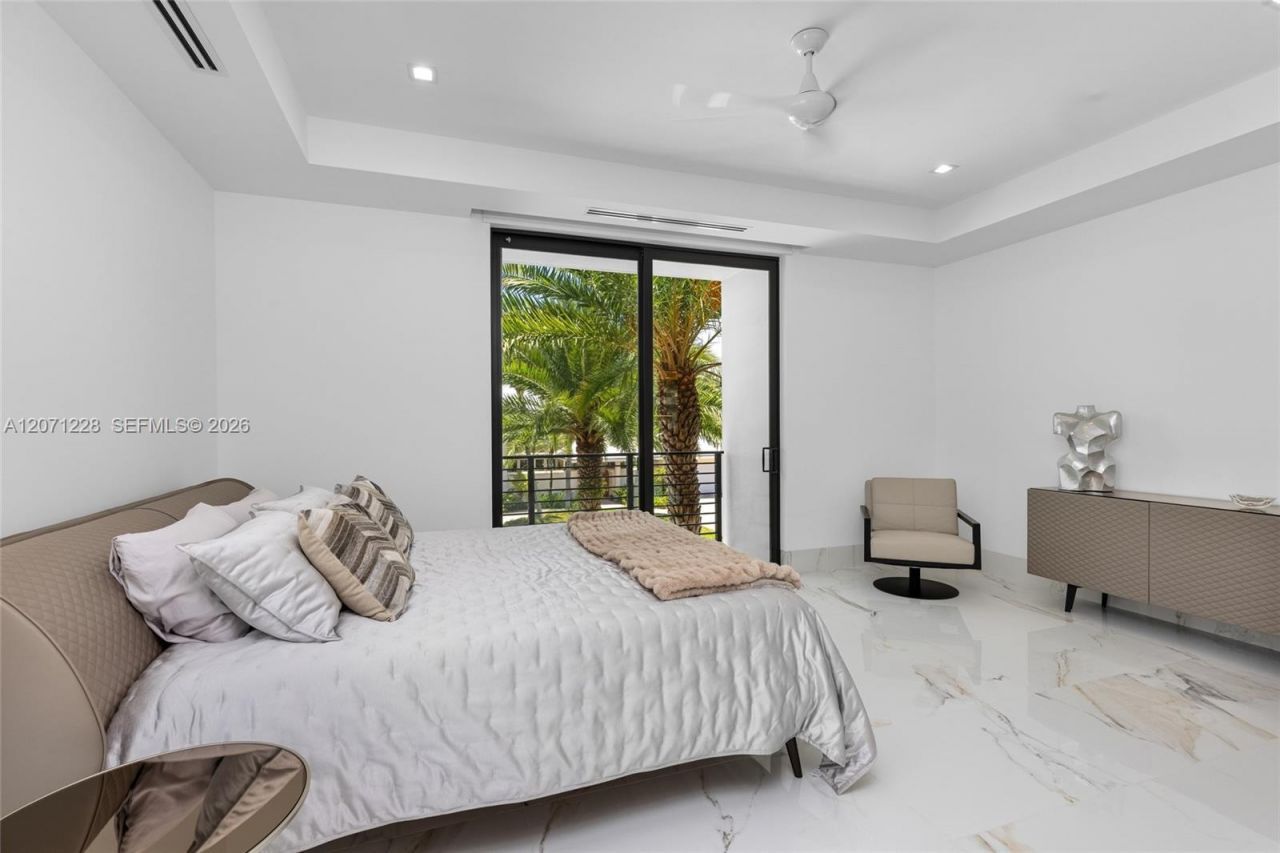 2519 Lucille Dr, Fort Lauderdale, FL 33316 Photo