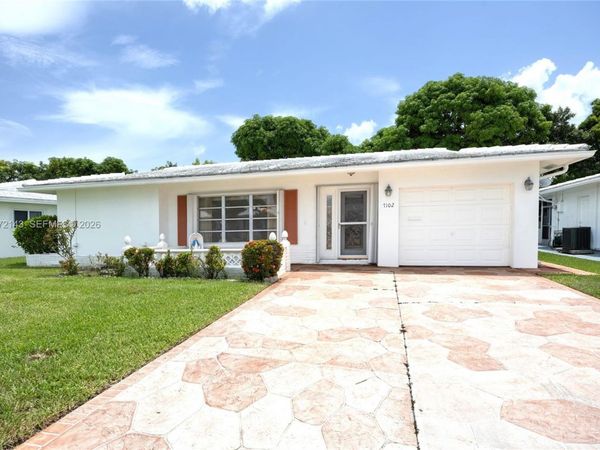 7102 NW 71st St , Tamarac, FL 33321