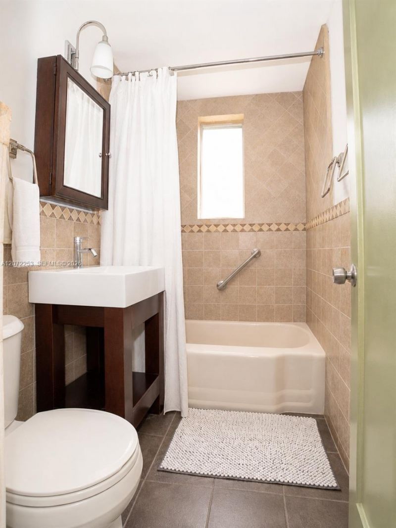 1145 Meridian Ave , Unit 9, Miami Beach, FL 33139 Photo