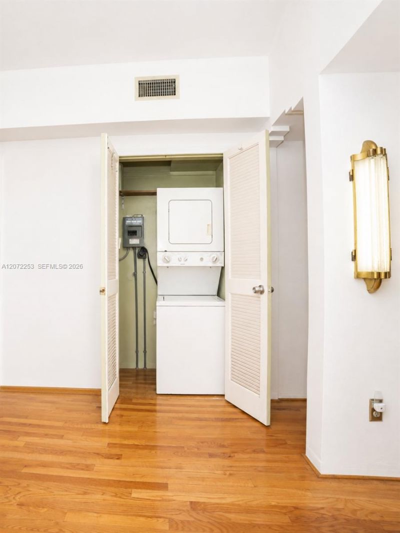 1145 Meridian Ave , Unit 9, Miami Beach, FL 33139 Photo