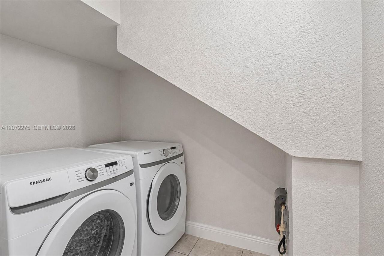 2945 Coconut Ave, Unit 3, Miami, FL 33133 Photo