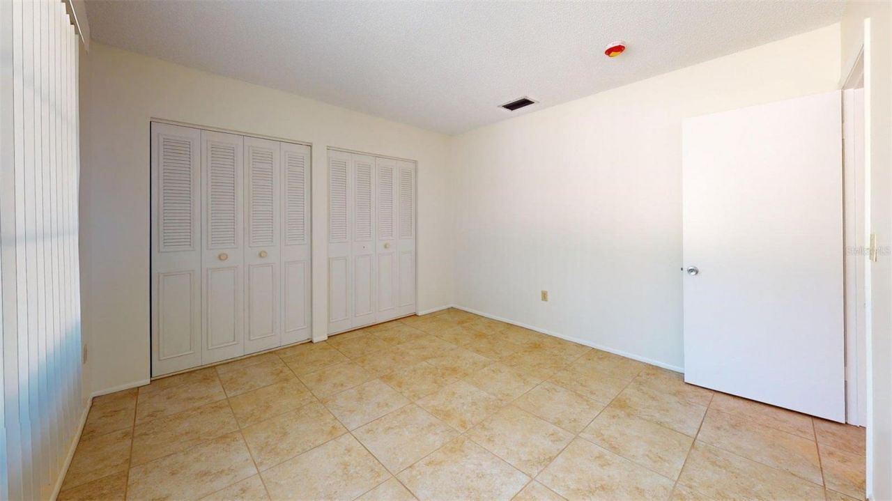 1213 Glen Oaks Drive E, Sarasota, FL 34232 Photo