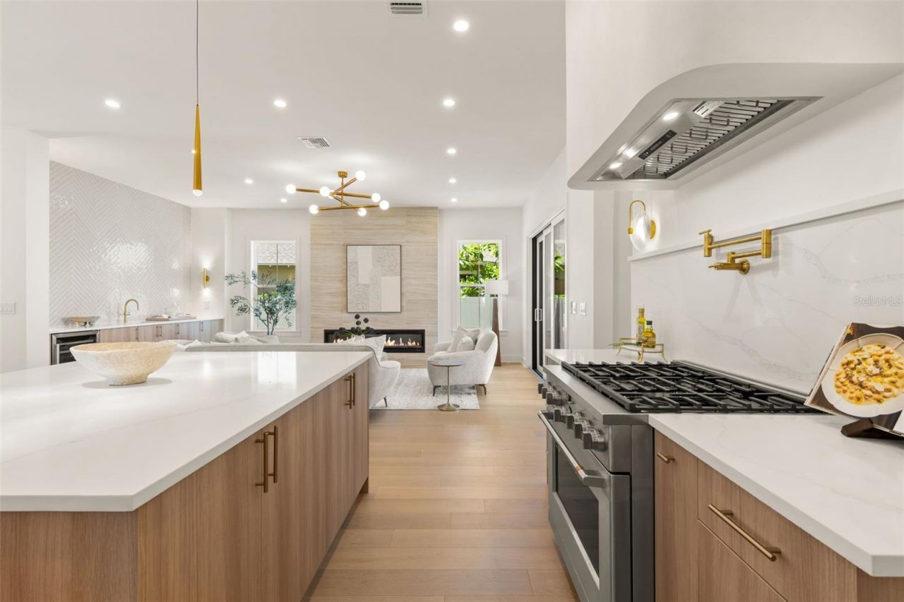 2828 13th Street N, Saint Petersburg, FL 33704 Photo