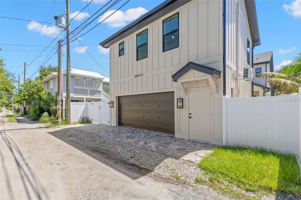 2828 13th Street N, Saint Petersburg, FL 33704 Photo