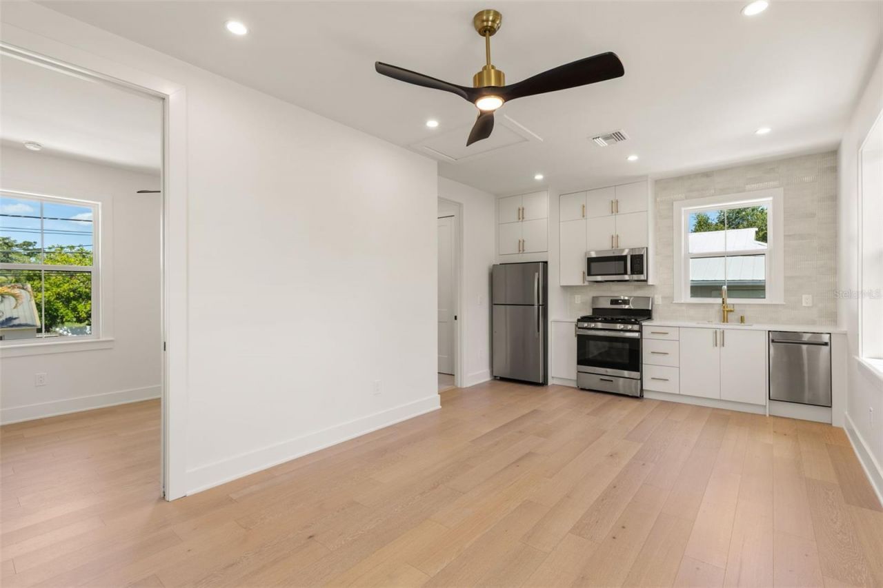 2828 13th Street N, Saint Petersburg, FL 33704 Photo