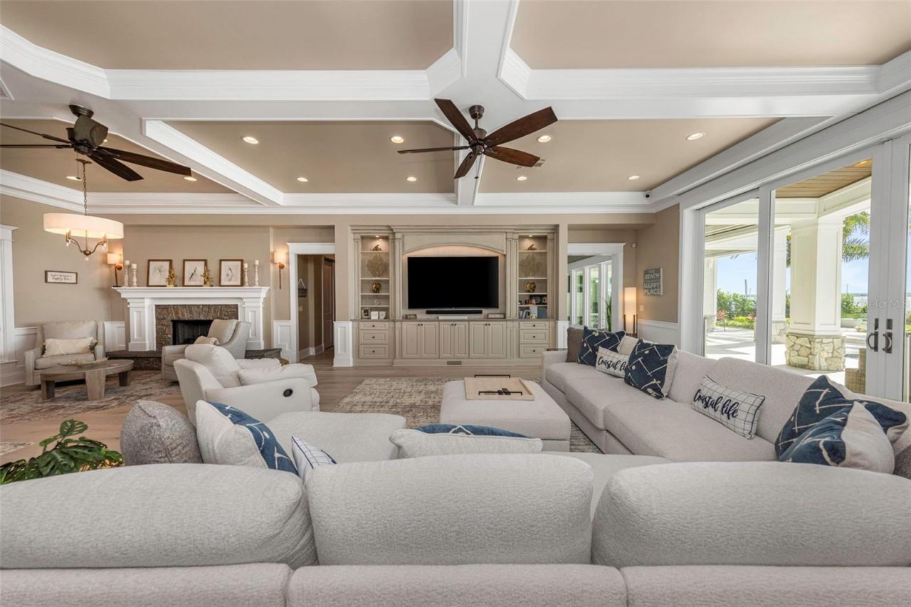 1744 Santa Barbara Drive, Dunedin, FL 34698 Photo