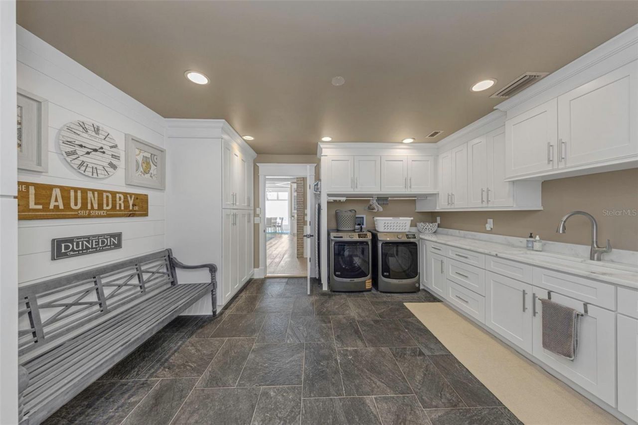 1744 Santa Barbara Drive, Dunedin, FL 34698 Photo