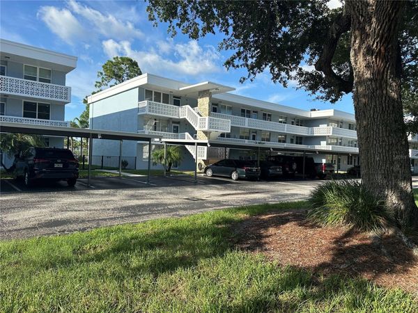 4720 LOCUST STREET NE, Unit 101, ST PETERSBURG, FL 33703