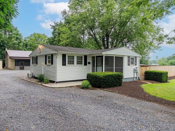 3066 MOUNTAIN FARM RD, ELKTON, VA 22827