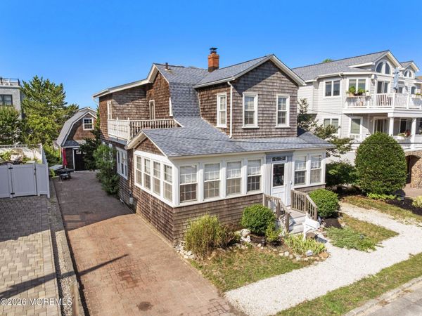 16 N 9th Street, Surf City, NJ 08008