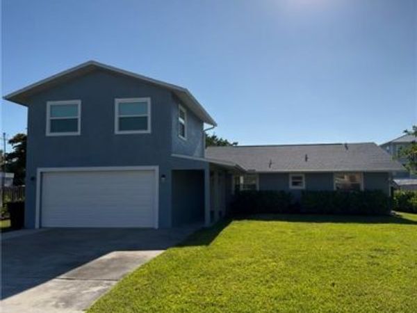 27261 Gasparilla DR , BONITA SPRINGS, FL 34135
