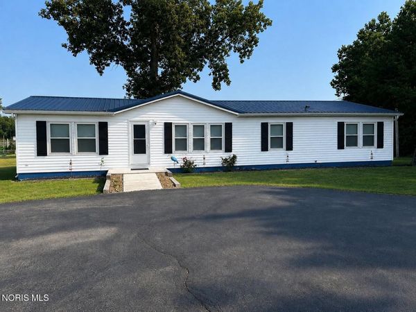 608 Oneida Avenue , Montpelier, OH 43543