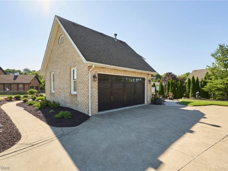 7950 Loriwood Circle NW, Massillon, OH 44646 Photo 32