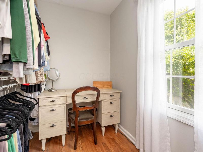 2828 Chateau Circle, Unit 84, Columbus, OH 43221 Photo 22