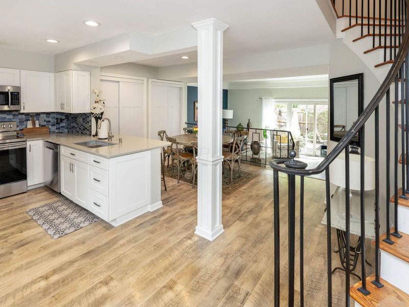 2828 Chateau Circle, Unit 84, Columbus, OH 43221 Photo 4