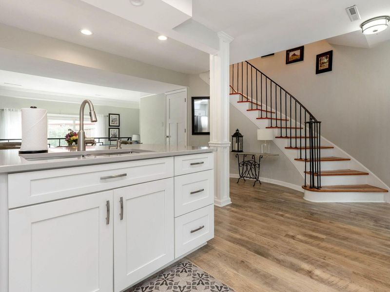 2828 Chateau Circle, Unit 84, Columbus, OH 43221 Photo 9