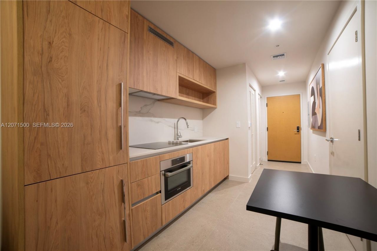 11 NE 6th, Unit 1908, Miami, FL 33132 Photo