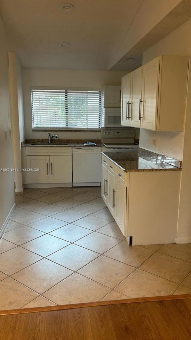 3 Finsbury Ln , Boynton Beach, FL 33426 Photo