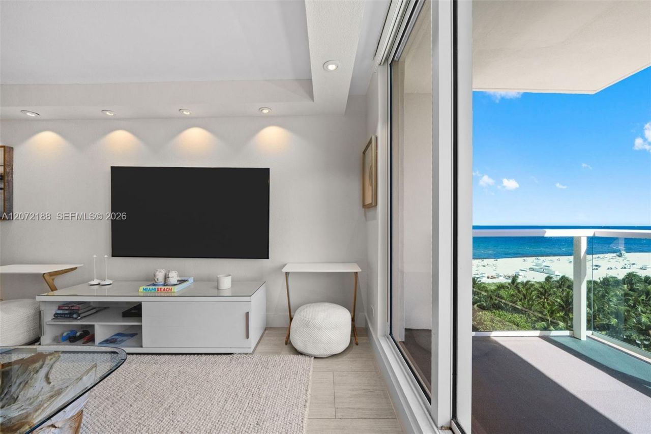 2301 Collins Ave , Unit 1007, Miami Beach, FL 33139 Photo