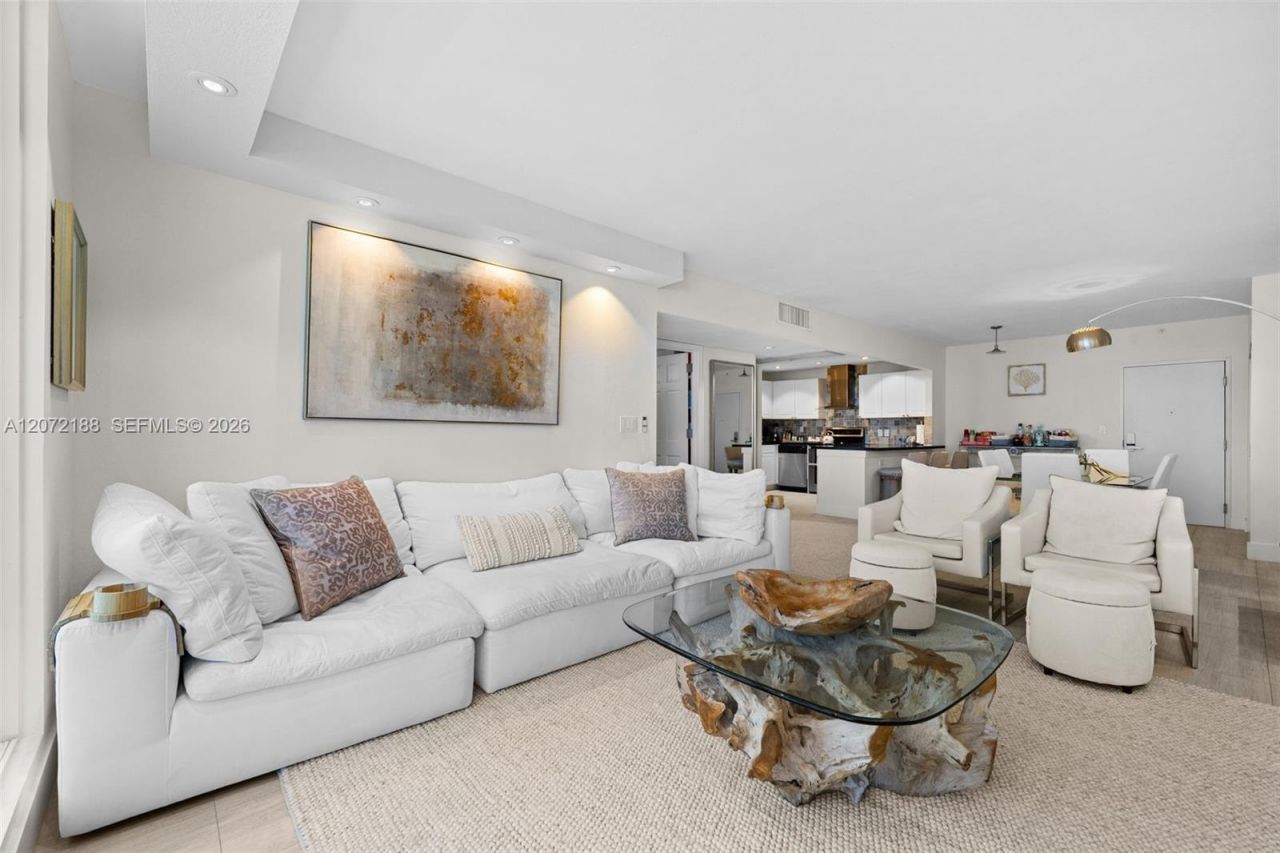 2301 Collins Ave , Unit 1007, Miami Beach, FL 33139 Photo