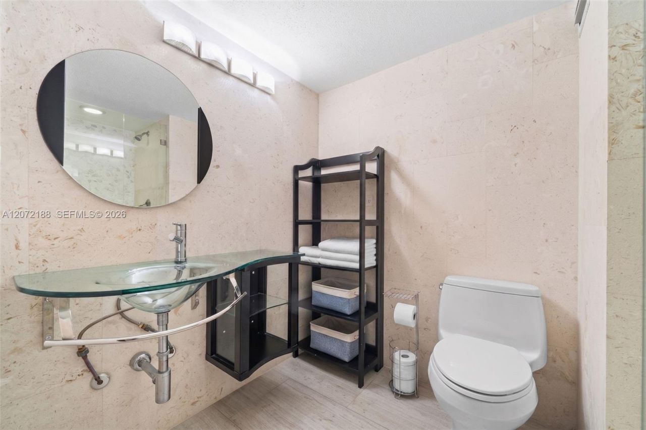 2301 Collins Ave , Unit 1007, Miami Beach, FL 33139 Photo