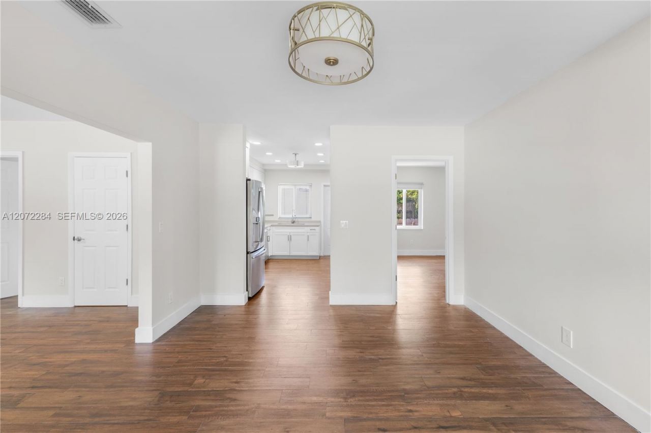 5990 NE 5th Ave, Miami, FL 33137 Photo