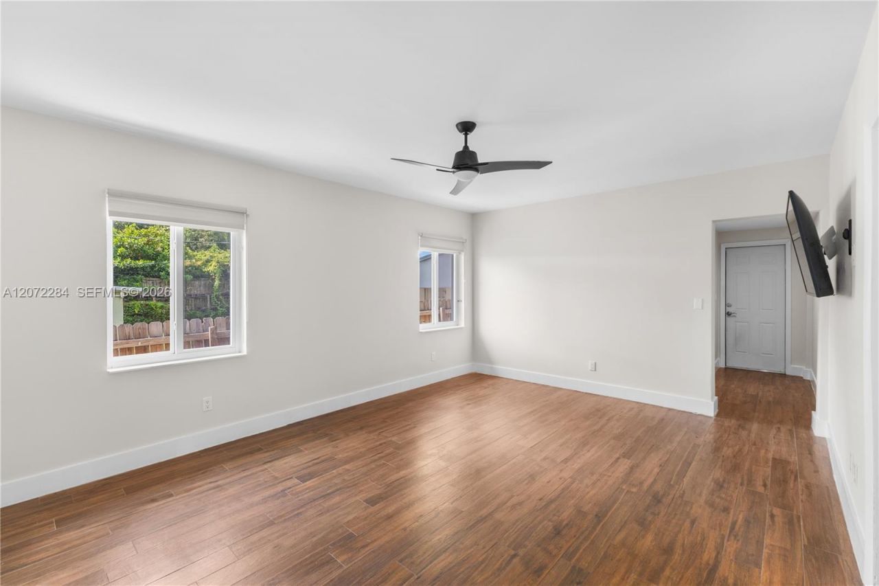 5990 NE 5th Ave, Miami, FL 33137 Photo