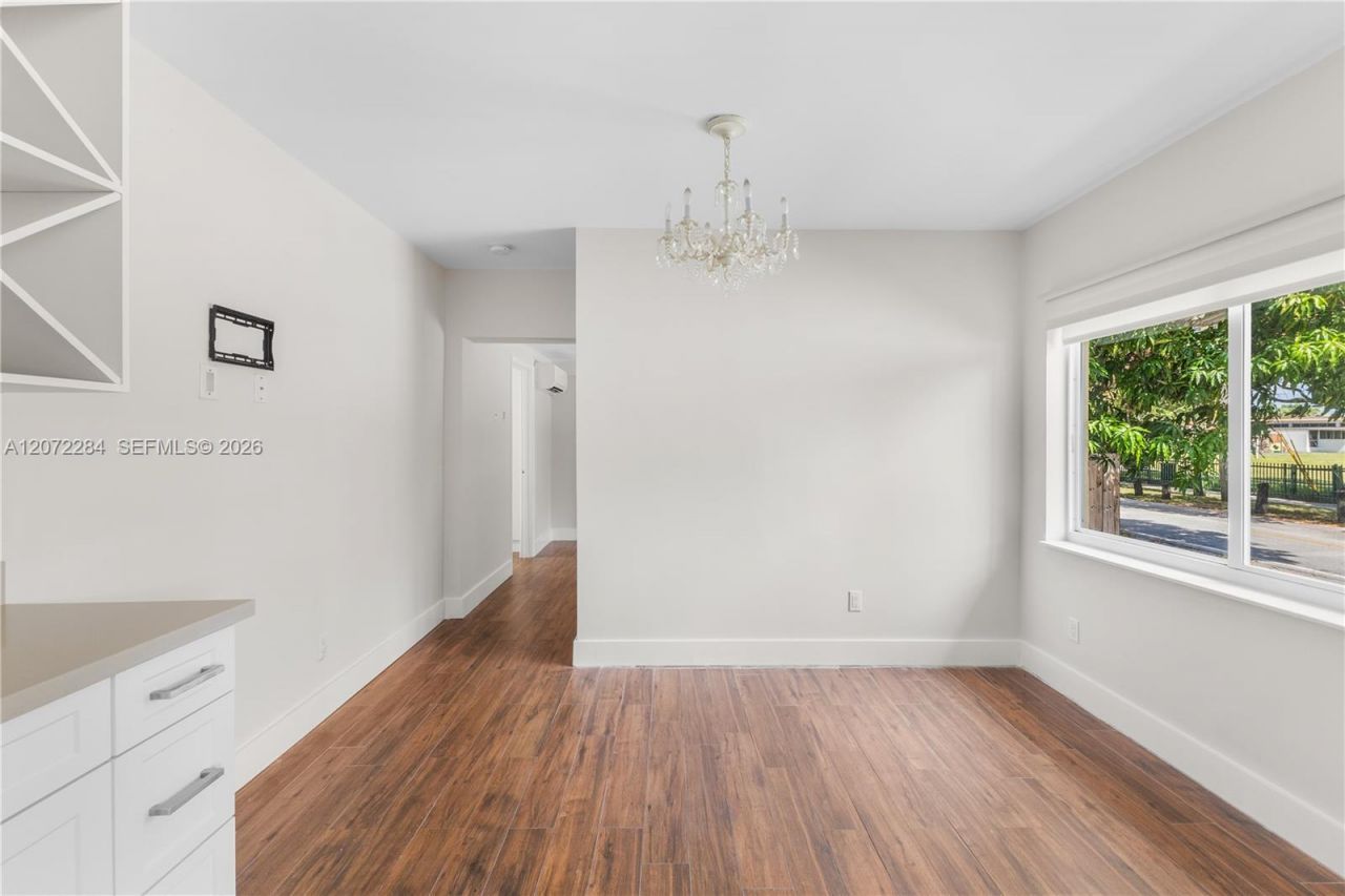5990 NE 5th Ave, Miami, FL 33137 Photo