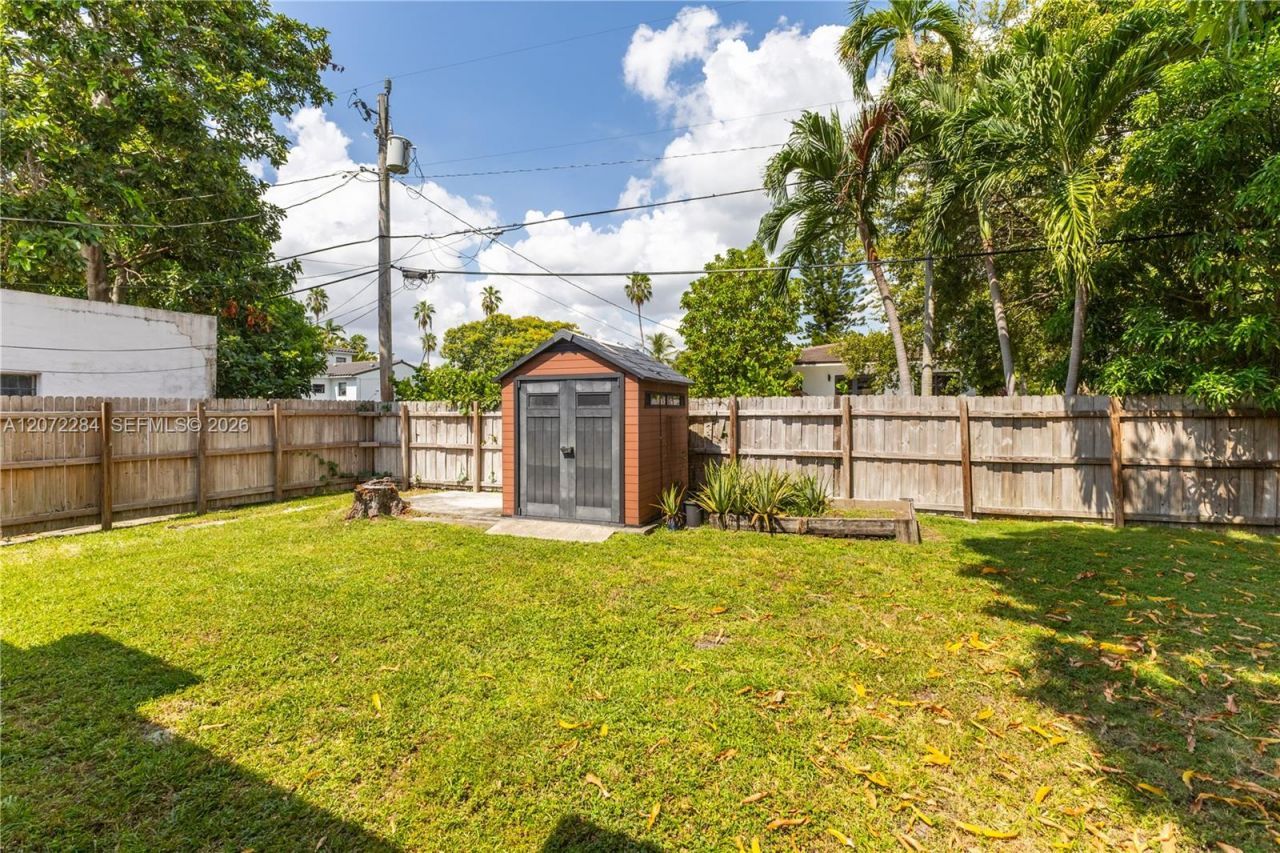 5990 NE 5th Ave, Miami, FL 33137 Photo