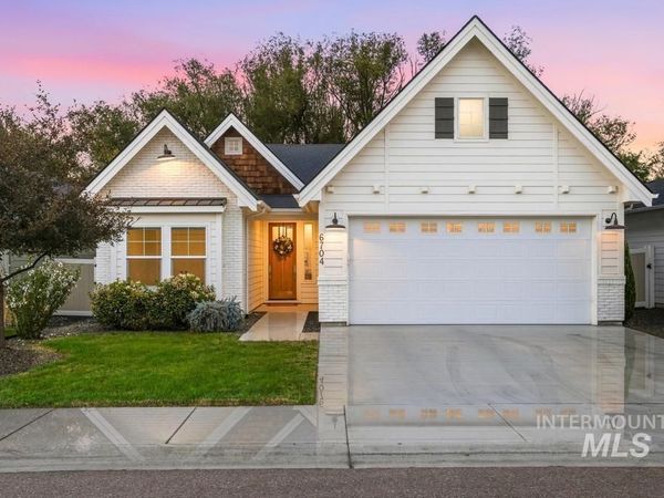 6704 W Hammermill Dr, Boise, ID 83714