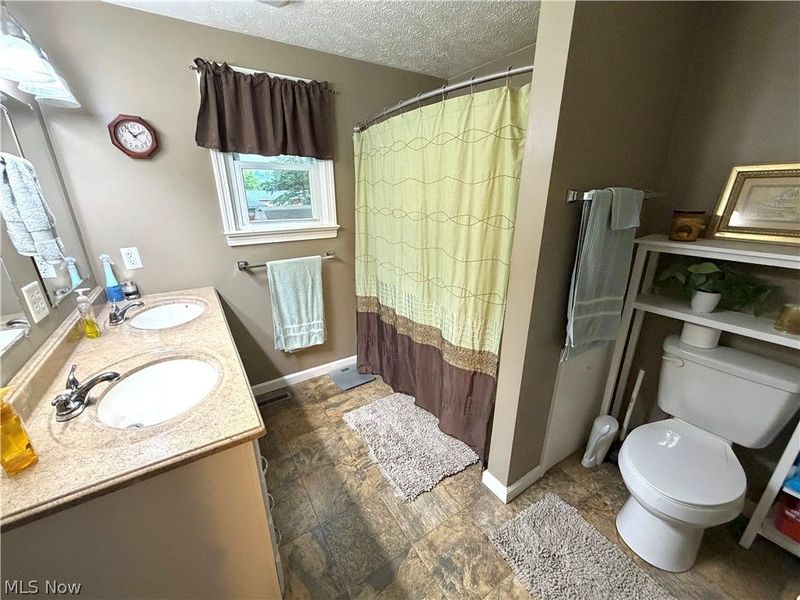 1282 Independence Circle SE, New Philadelphia, OH 44663 Photo 26