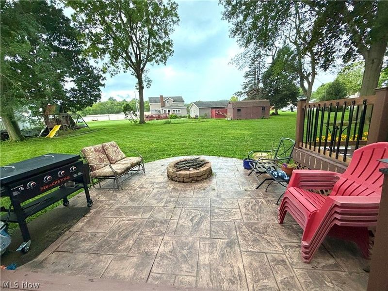 1282 Independence Circle SE, New Philadelphia, OH 44663 Photo 3