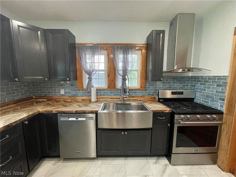 2235 Montclair Avenue, Youngstown, OH 44511 Photo 8