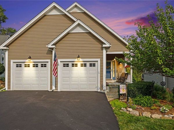 5547 Lakewood Trail , Canandaigua, NY 14424