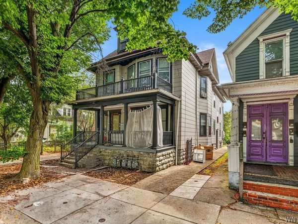 39 College Street , Buffalo, NY 14201