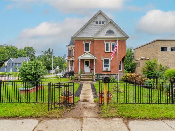 312 Capital Avenue NE, Battle Creek, MI 49017