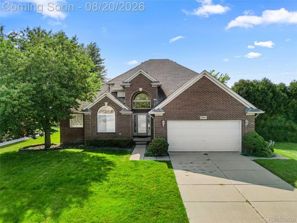 52007 Plum Creek Drive, Chesterfield Township, Mi 48047