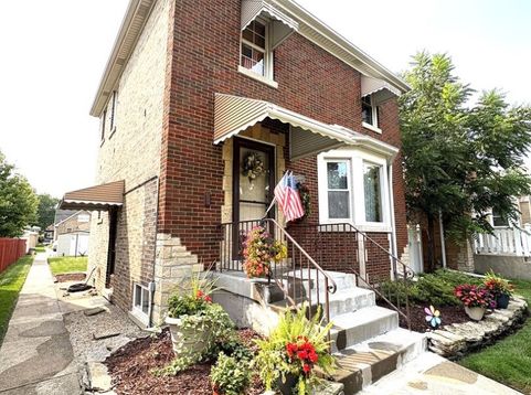 Main Photo