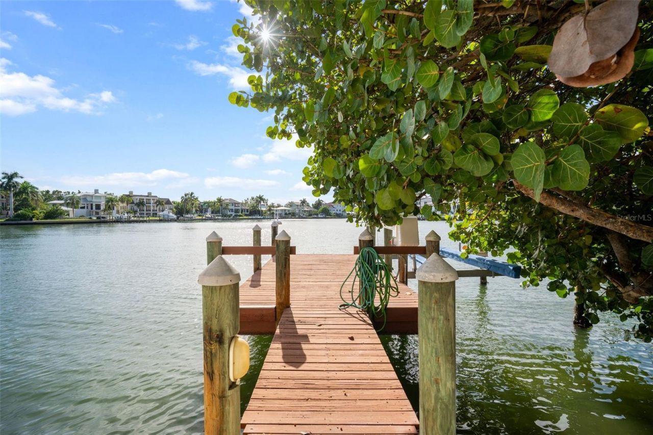 1444 Harbor Drive, Sarasota, FL 34239 Photo