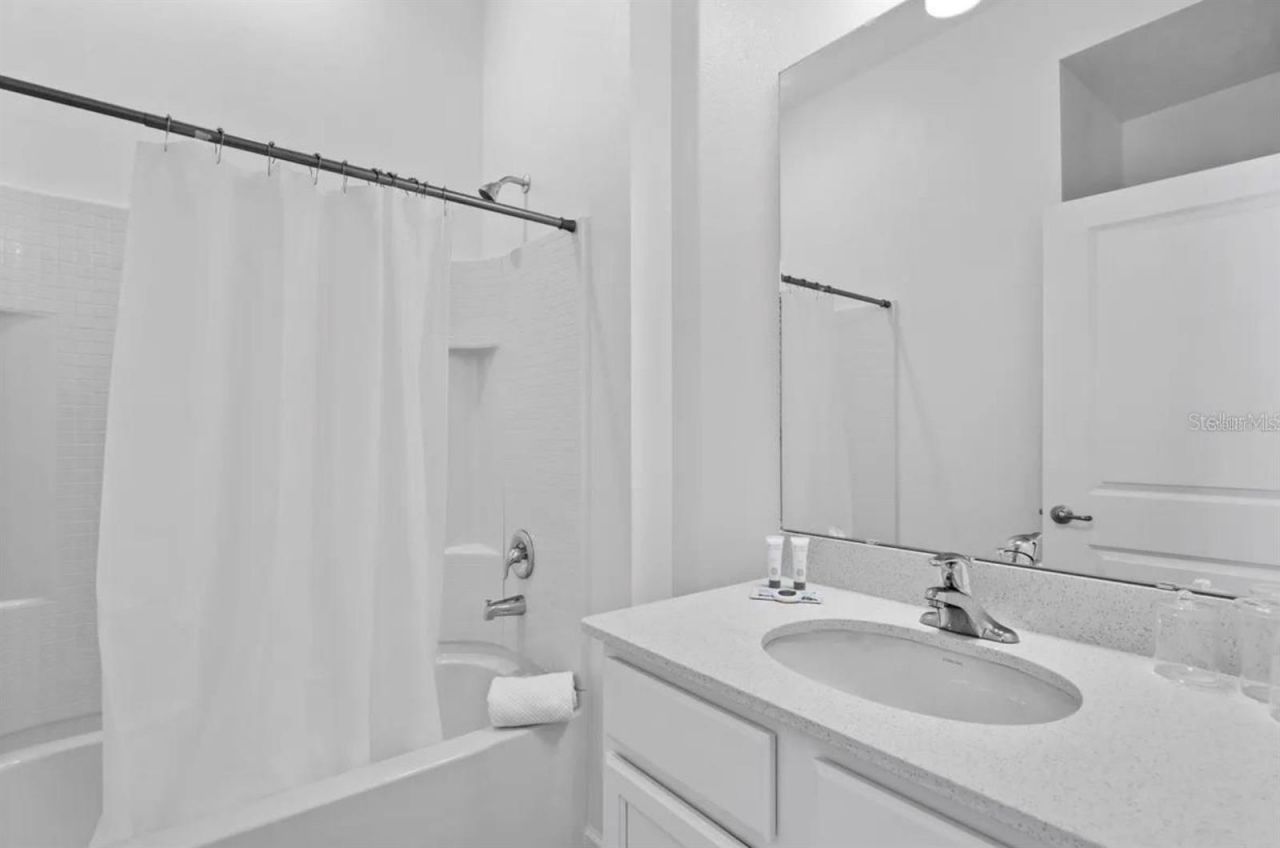5803 High Seas Drive, Orlando, FL 32821 Photo