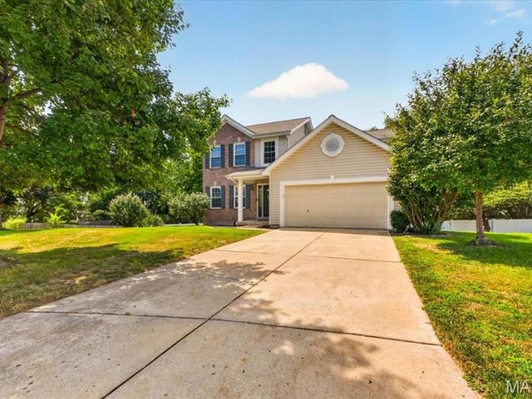 53 Lions Head Court, O'Fallon, MO 63368