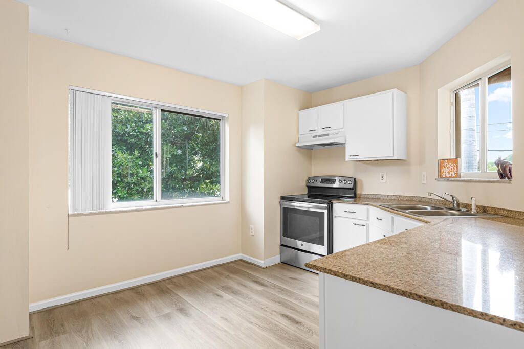900 Scotia Drive, Unit 206, Hypoluxo, FL 33462 Photo