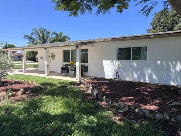 13 SW 13th Street, Deerfield Beach, FL 33441